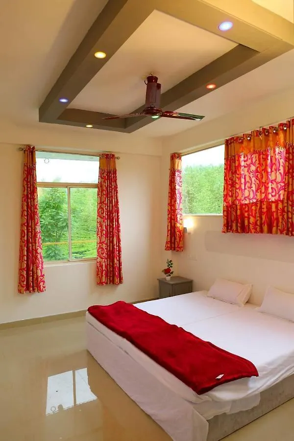 Spice Green Residency Pīrmed Ξενοδοχείο